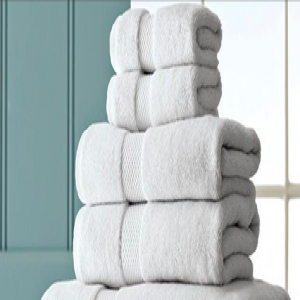 Online available White Linen Rental Bathroom Towel For Luxury Yachts & Private Jets