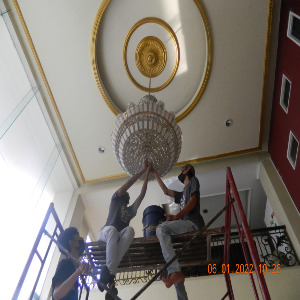 jasa  cuci karpet,cuci lantai,cuci lampu kristal 021-88354281-http://duniacleaningservice.blogspot.com